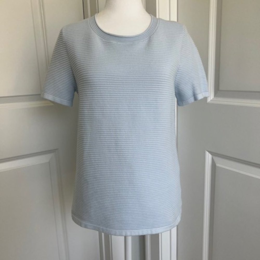 ANN TAYLOR SHORT SLEEVE RIBBED TOP - LIGHT BLUE - SIZE MEDIUM